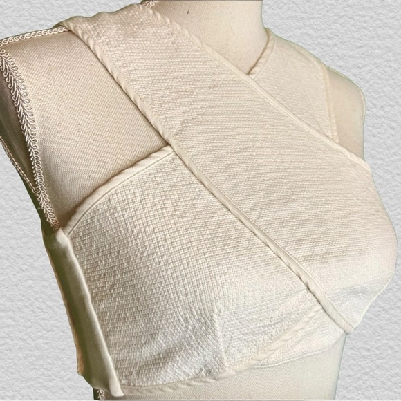 BCBGMaxAzria ‘Nyella’ Crossover Crop Top in “Off White” Size XS - Picture 5 of 13